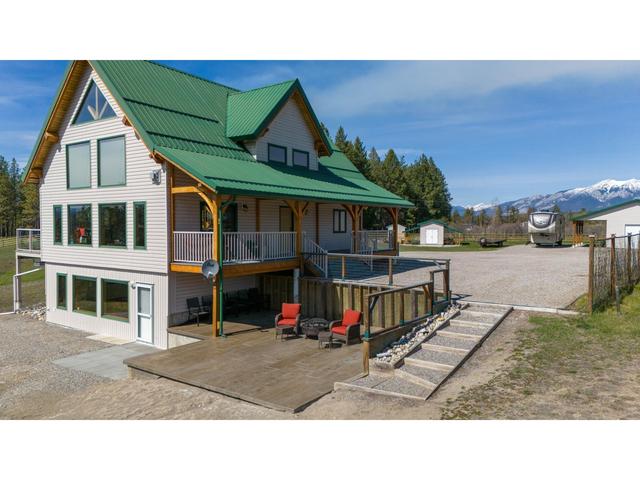 779 Sundown Lane, House detached with 3 bedrooms, 4 bathrooms and null parking in East Kootenay B BC | Image 54