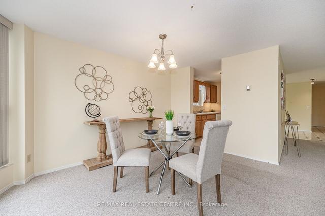 205 - 24 Marilyn Dr, Condo with 3 bedrooms, 2 bathrooms and 1 parking in Guelph ON | Image 22