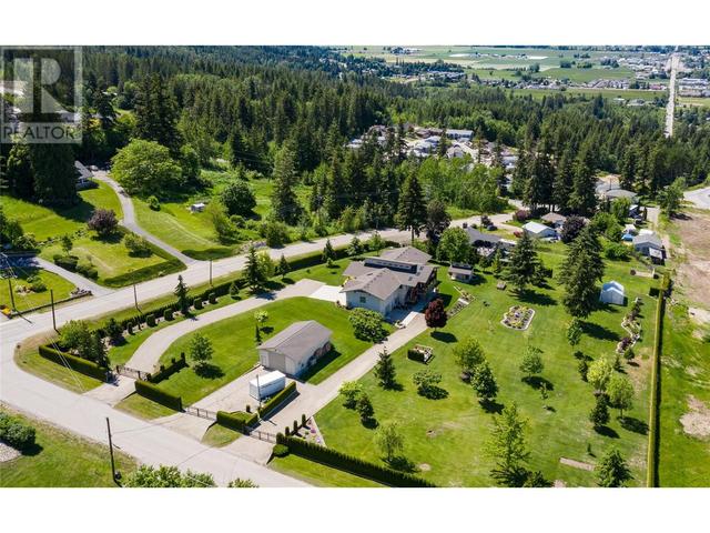 1091 12 Street Se, House detached with 4 bedrooms, 4 bathrooms and 4 parking in Salmon Arm BC | Image 89