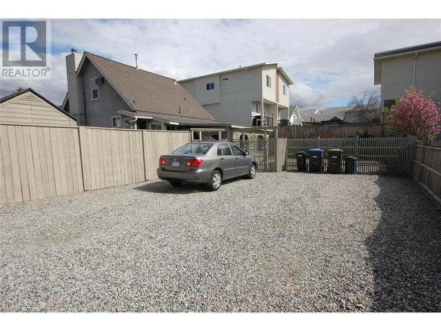 739 Government Street, House detached with 3 bedrooms, 1 bathrooms and 2 parking in Penticton BC | Image 24