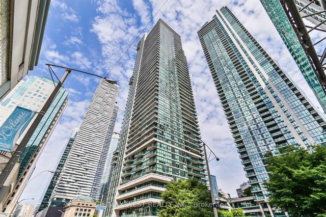 903 - 33 Bay St, Condo with 2 bedrooms, 2 bathrooms and 1 parking in Toronto ON | Image 18