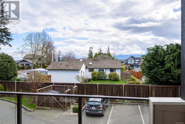 2 - 1653 Comox Ave, House attached with 3 bedrooms, 4 bathrooms and 1 parking in Comox BC | Image 24