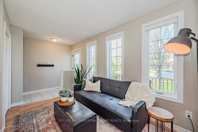 367 Auden Rd, House detached with 3 bedrooms, 2 bathrooms and 4 parking in Guelph ON | Image 2