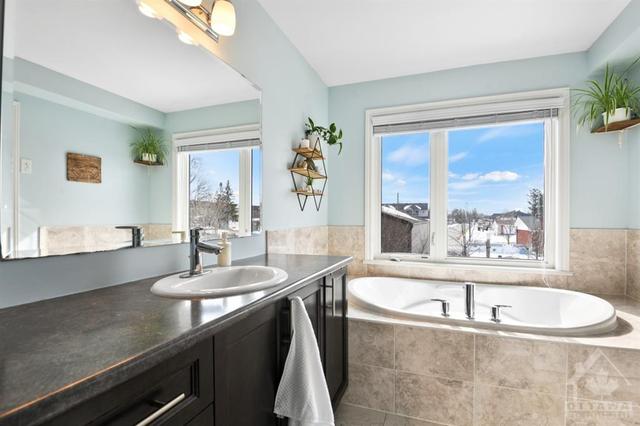 329 De La Melodie Street, Townhouse with 3 bedrooms, 3 bathrooms and 3 parking in Ottawa ON | Image 17