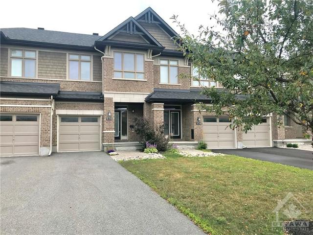 536 Grand Tully Way, Townhouse with 3 bedrooms, 3 bathrooms and 3 parking in Ottawa ON | Image 1
