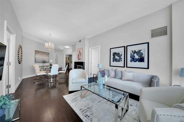 LPH2 - 208 Queens Quay W, Condo with 2 bedrooms, 2 bathrooms and 1 parking in Toronto ON | Image 12
