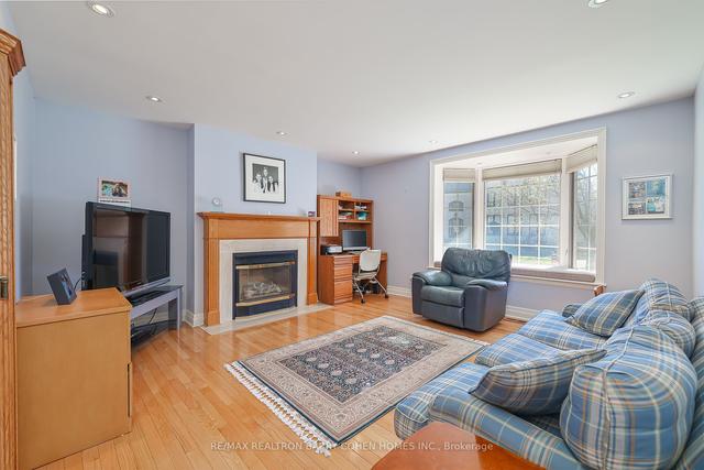 50 Montressor Dr, House detached with 5 bedrooms, 4 bathrooms and 6 parking in Toronto ON | Image 22