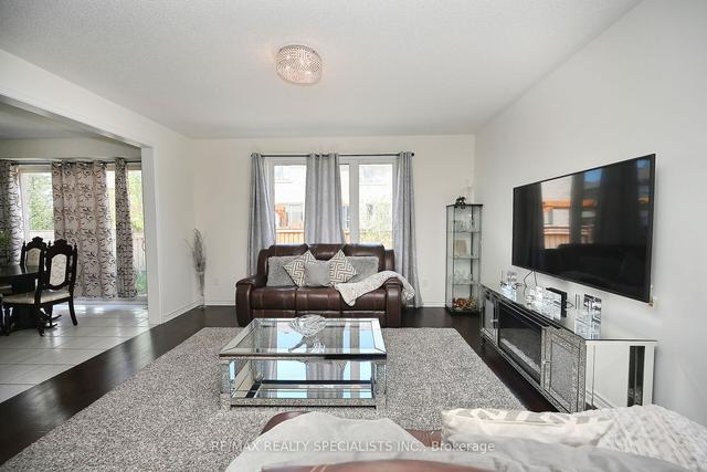 1322 Orr Terr, House detached with 4 bedrooms, 3 bathrooms and 4 parking in Milton ON | Image 9