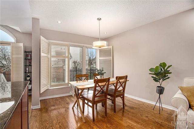 123 Sorento St, Townhouse with 3 bedrooms, 3 bathrooms and 3 parking in Ottawa ON | Image 7
