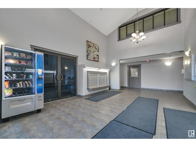 304 - 111 Edwards Dr Sw, Condo with 2 bedrooms, 2 bathrooms and 2 parking in Edmonton AB | Image 4