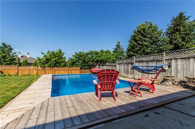 26 Pondview Crescent, House detached with 4 bedrooms, 2 bathrooms and 5 parking in Guelph ON | Image 29