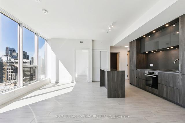 1601 - 15 Mercer St, Condo with 2 bedrooms, 2 bathrooms and 0 parking in Toronto ON | Image 4