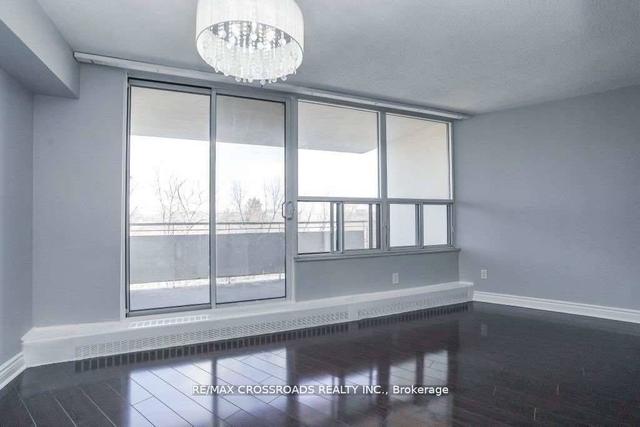 501 - 60 Pavane Linkway, Condo with 3 bedrooms, 2 bathrooms and 1 parking in Toronto ON | Image 20