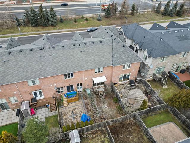 2324 Whistling Springs Cres, House attached with 3 bedrooms, 4 bathrooms and 4 parking in Oakville ON | Image 27
