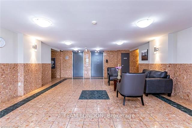 1209 - 30 Chapman Ct, Condo with 2 bedrooms, 2 bathrooms and 1 parking in London ON | Image 3