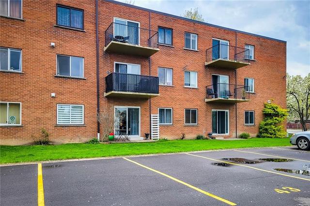 7 - 456 Carlton Street, Condo with 1 bedrooms, 1 bathrooms and 1 parking in St. Catharines ON | Image 5