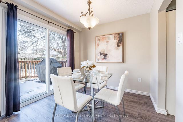 63 Bacall Cres, House detached with 3 bedrooms, 2 bathrooms and 2 parking in Hamilton ON | Image 2