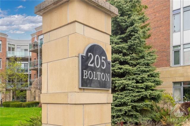 319 - 205 Bolton St, Condo with 1 bedrooms, 1 bathrooms and 1 parking in Ottawa ON | Image 2