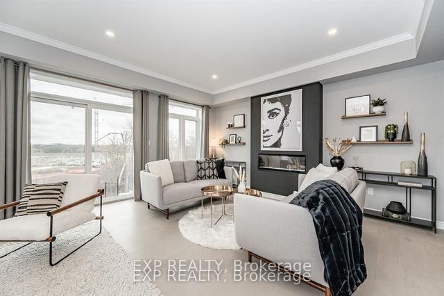300 Grange Rd, House detached with 4 bedrooms, 4 bathrooms and 2 parking in Guelph ON | Image 13