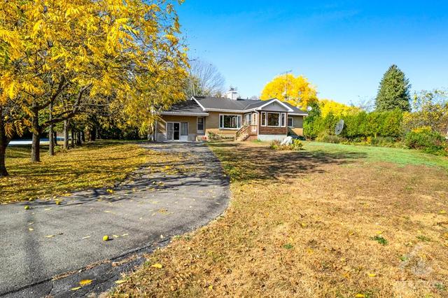 102 Iron Mine Rd, House detached with 3 bedrooms, 1 bathrooms and 10 parking in Tay Valley ON | Image 29