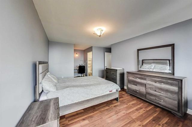 808 - 3555 Bathurst St, Condo with 2 bedrooms, 2 bathrooms and 1 parking in Toronto ON | Image 9