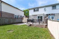 670 Balsam Cres, House semidetached with 3 bedrooms, 3 bathrooms and 3 parking in Oshawa ON | Image 2