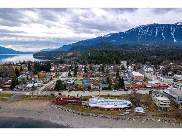 311 Front St, House detached with 3 bedrooms, 2 bathrooms and 4 parking in Kaslo BC | Image 79
