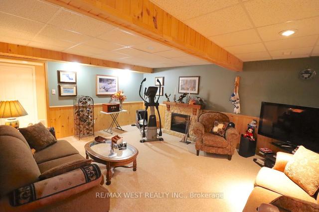 220 Hummel Line, House detached with 3 bedrooms, 3 bathrooms and 12 parking in Powassan ON | Image 8