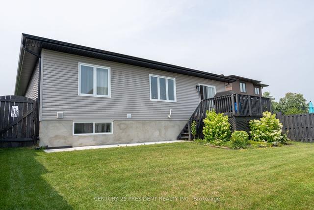 104 Emily Jade Cres, House detached with 2 bedrooms, 2 bathrooms and 5 parking in Cornwall ON | Image 32