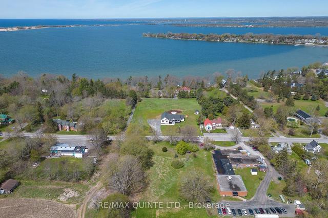 1688 County Rd 12, House detached with 3 bedrooms, 4 bathrooms and 12 parking in Prince Edward County ON | Image 32