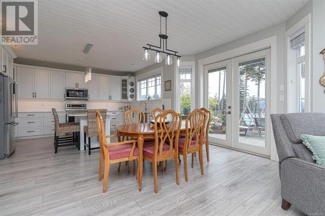 2191 Stonewater Lane, House detached with 3 bedrooms, 2 bathrooms and 2 parking in Sooke BC | Image 12
