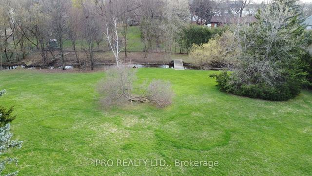 72 Rutledge Rd, House detached with 3 bedrooms, 4 bathrooms and 12 parking in Mississauga ON | Image 4