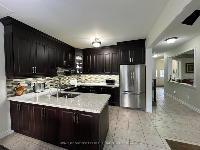 47 Gallucci Cres, House detached with 4 bedrooms, 4 bathrooms and 8 parking in Brampton ON | Image 39