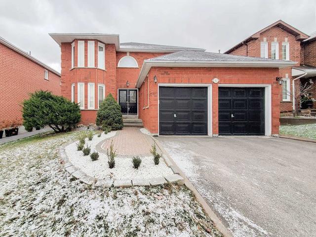 92 Bergin Rd, House detached with 4 bedrooms, 3 bathrooms and 4 parking in Newmarket ON | Image 12