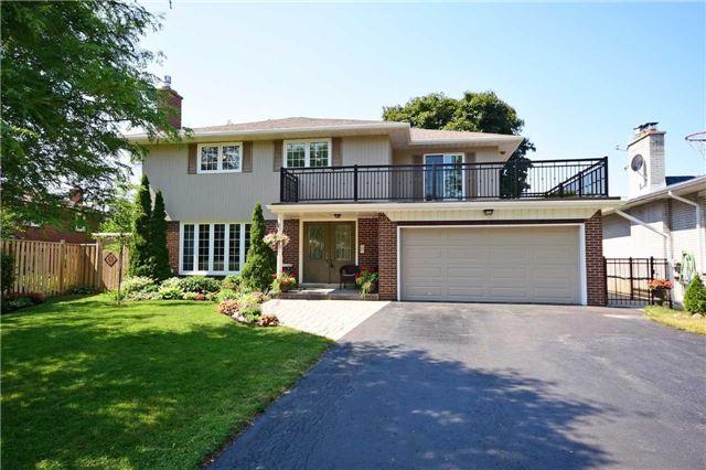 8 Thicket Rd, House detached with 5 bedrooms, 3 bathrooms and 4 parking in Toronto ON | Image 1