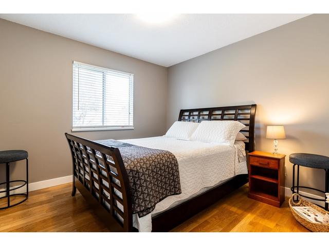 20548 95a Ave, House detached with 3 bedrooms, 3 bathrooms and 6 parking in Langley BC | Image 24