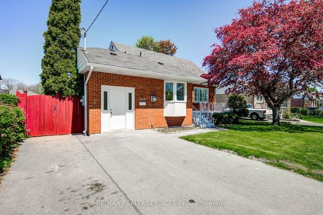 1632 Haig St, House detached with 5 bedrooms, 2 bathrooms and 4 parking in London ON | Image 12