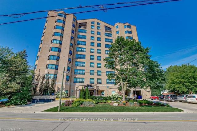 203 - 549 Ridout St N, Condo with 2 bedrooms, 2 bathrooms and 1 parking in London ON | Image 37