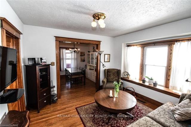 56 Woodland Ave, House detached with 3 bedrooms, 1 bathrooms and 2 parking in St. Catharines ON | Image 13