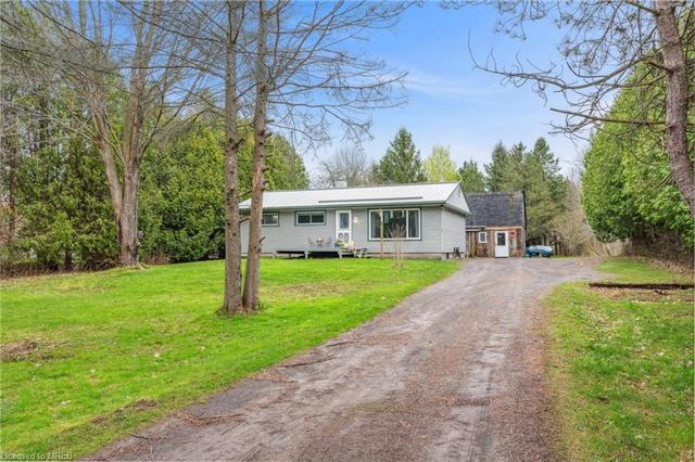 1303 County Road, House detached with 2 bedrooms, 1 bathrooms and 8 parking in Quinte West ON | Image 42