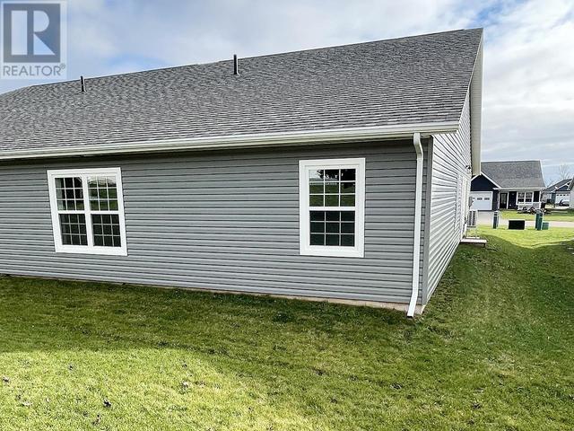 35 Alice Ave, House semidetached with 3 bedrooms, 2 bathrooms and null parking in Charlottetown PE | Image 18