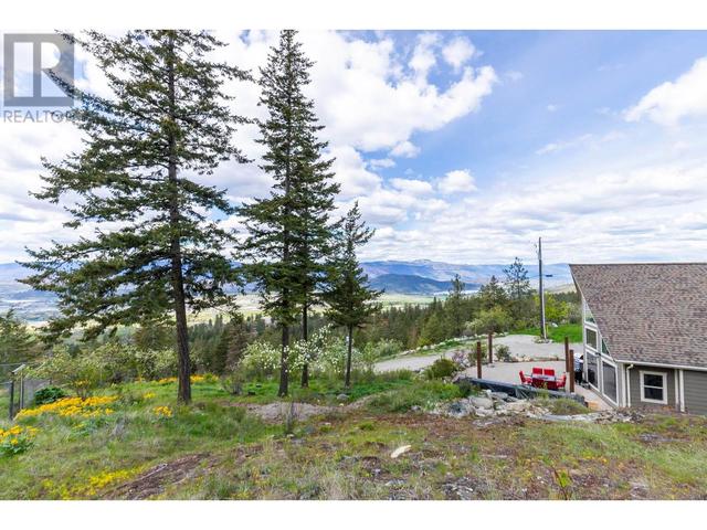 5805 Upper Booth Rd N, House detached with 4 bedrooms, 3 bathrooms and 2 parking in Central Okanagan BC | Image 39