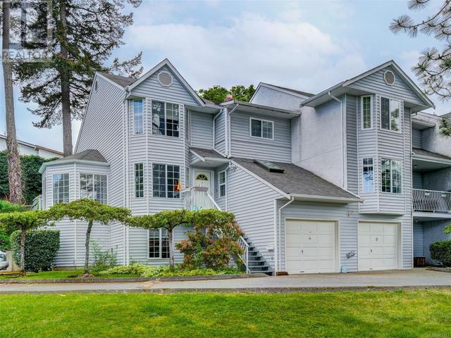 6 - 3993 Columbine Way, House attached with 3 bedrooms, 3 bathrooms and 2 parking in Saanich BC | Image 1