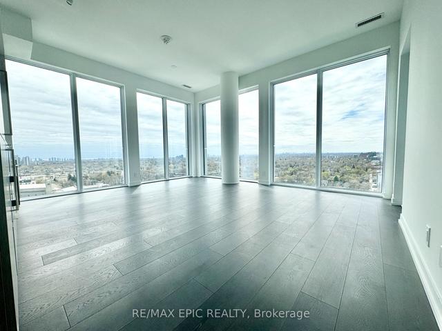 ph21 - 2020 Bathurst St, Condo with 3 bedrooms, 2 bathrooms and 0 parking in Toronto ON | Image 12