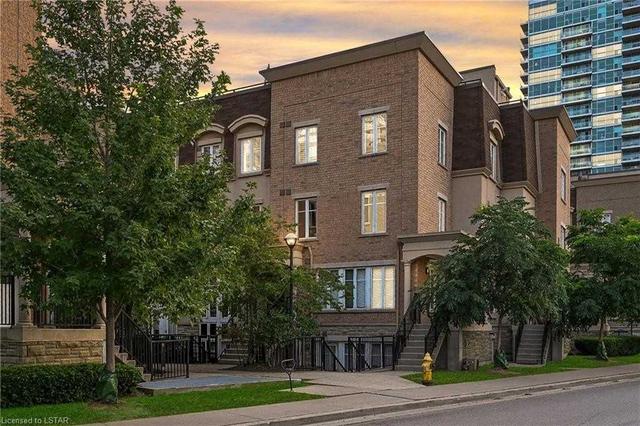 603 - 38 Western Battery Rd, Townhouse with 2 bedrooms, 3 bathrooms and 1 parking in Toronto ON | Image 7