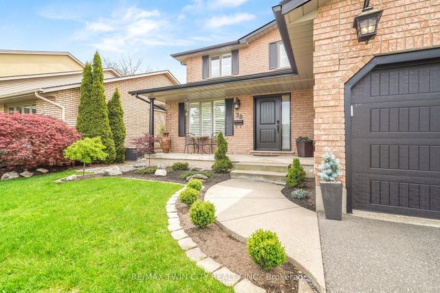 38 Royal Oak Dr, House detached with 3 bedrooms, 3 bathrooms and 4 parking in Brantford ON | Image 23