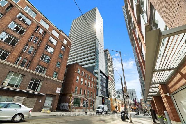 1901 - 11 Charlotte St, Condo with 1 bedrooms, 1 bathrooms and 0 parking in Toronto ON | Image 7