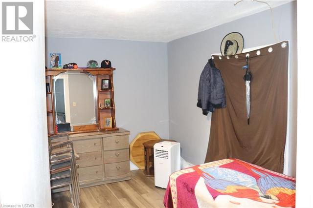 200 Talbot St E, House other with 4 bedrooms, 2 bathrooms and 4 parking in Aylmer ON | Image 11