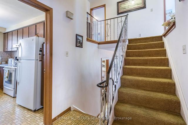1230 Albion Rd, House detached with 3 bedrooms, 3 bathrooms and 6 parking in Toronto ON | Image 37