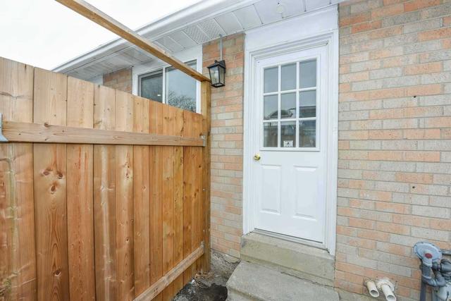 2642 Widemarr Rd N, House semidetached with 3 bedrooms, 3 bathrooms and 3 parking in Mississauga ON | Image 23